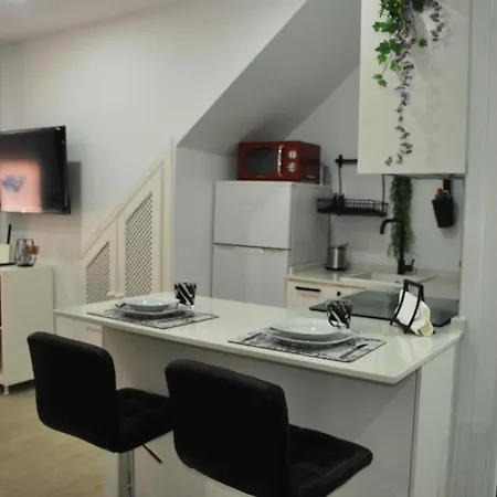El Refugio Apartment *